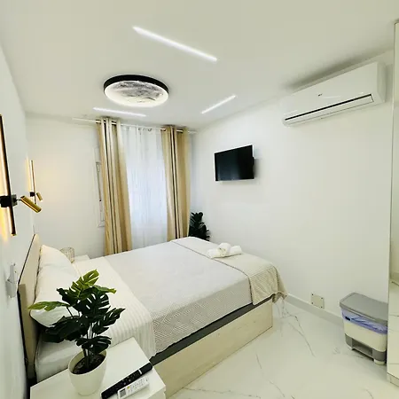 A Y A Apartamento Fuenlabrada Exterior foto